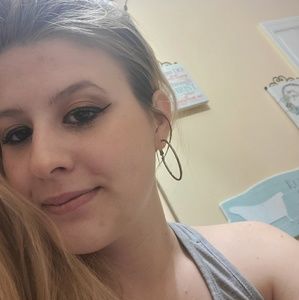 Meet your Posher, Tabitha